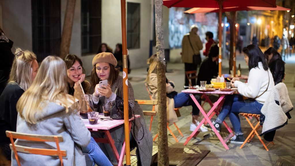 Cataluña sigue bajando su riesgo de rebrote y confirma que podrán reunirse hasta 10 personas en Navidad