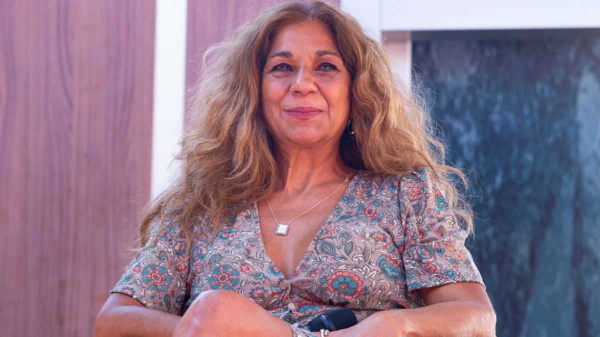 Lolita tranquiliza a sus fans tras sufrir una indisposición en una obra de teatro en Águilas: "Una no tiene 20 años" Lolita tranquiliza a sus fans tras sufrir una indisposición en una obra de teatro en Águilas: "Una no tiene 20 años"
