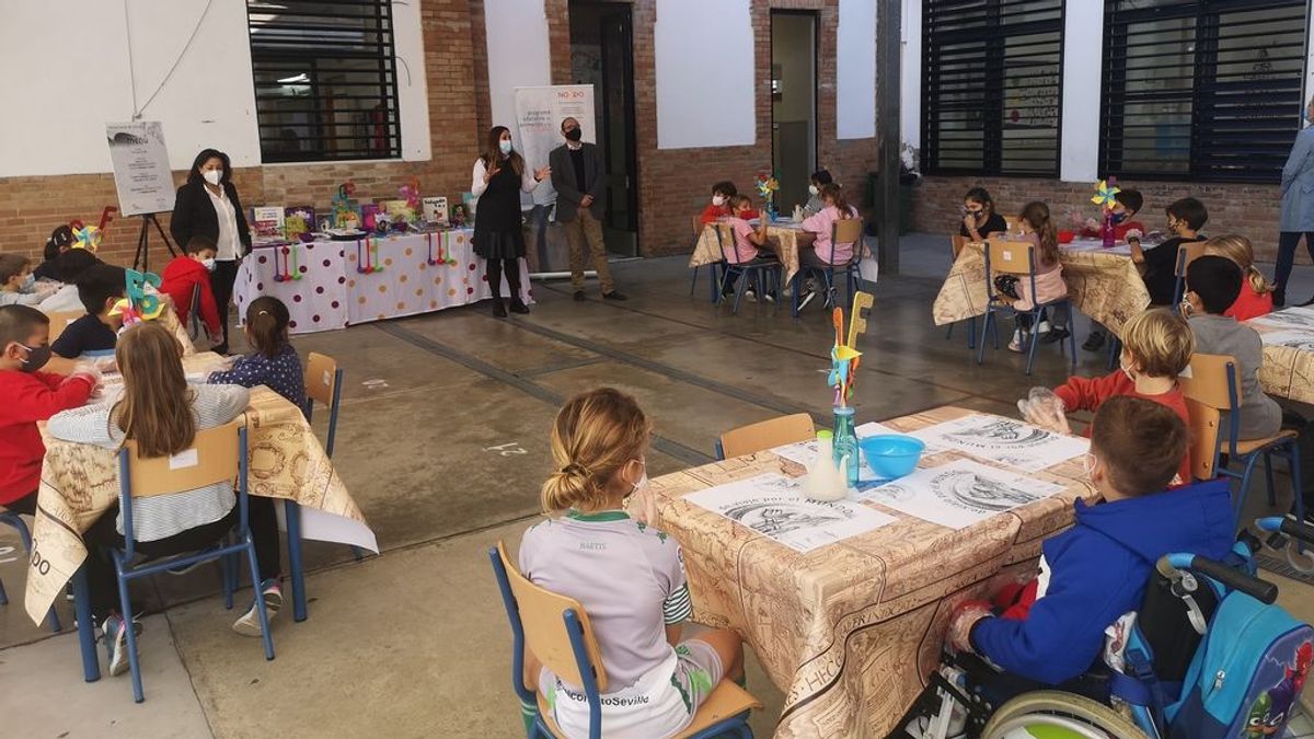 La familias gastaron 644 euros por alumno en la educación pública y 1.252 en la concertada La familias gastaron 644 euros por alumno en la educación pública y 1.252 en la concertada