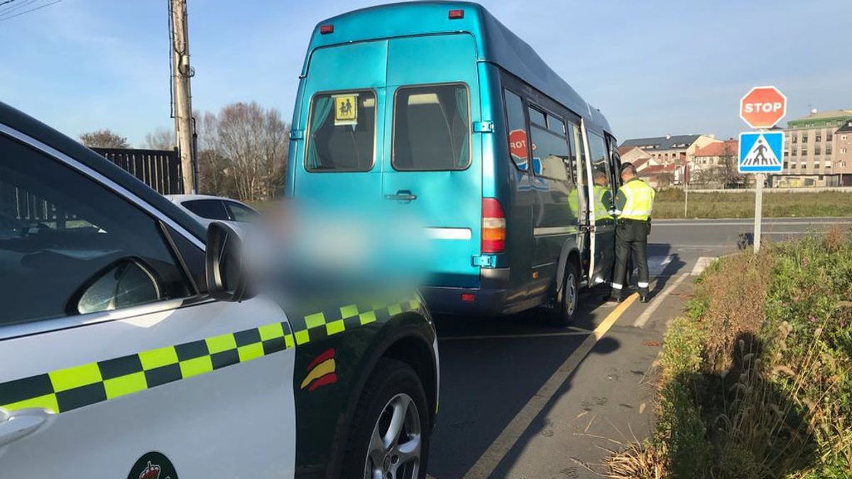 Una conductora de un autobús escolar es denunciada por circular sin puntos en el carné en A Coruña Una conductora de un autobús escolar es denunciada por circular sin puntos en el carné en A Coruña