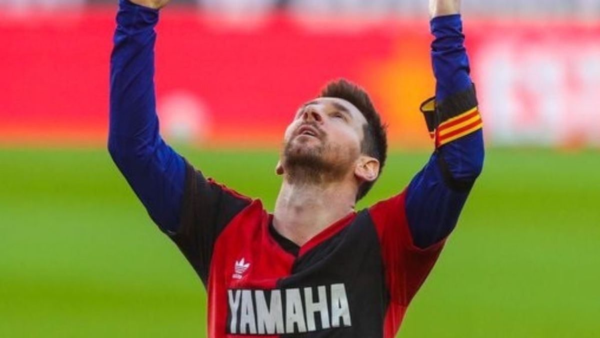 El Barça estudia recurrir la sanción a Messi por exhibir la camiseta de Maradona fijándose en el precedente Ramos El Barça estudia recurrir la sanción a Messi por exhibir la camiseta de Maradona fijándose en el precedente Ramos