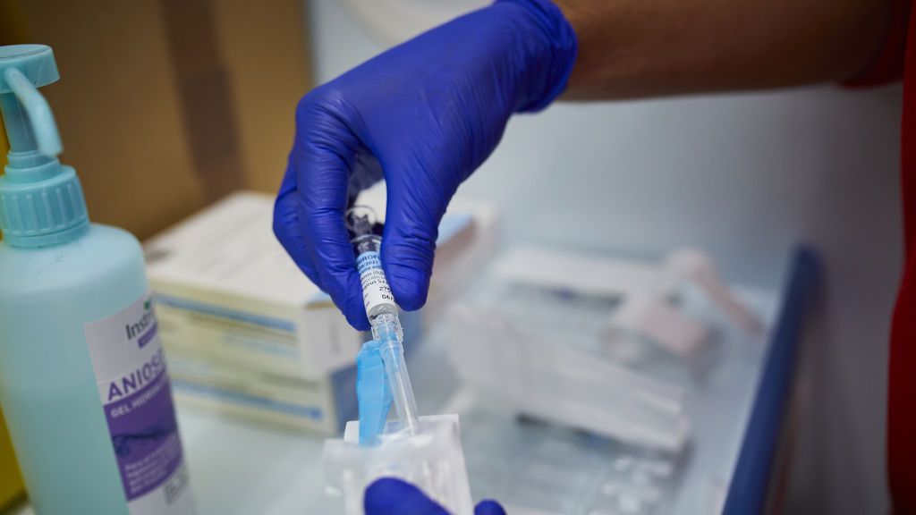 No debe ocurrir con la vacuna de la Covid: un fallo en el sistema de frío inutiliza 15.000 vacunas de la gripe en Granada No debe ocurrir con la vacuna de la Covid: un fallo en el sistema de frío inutiliza 15.000 vacunas de la gripe en Granada