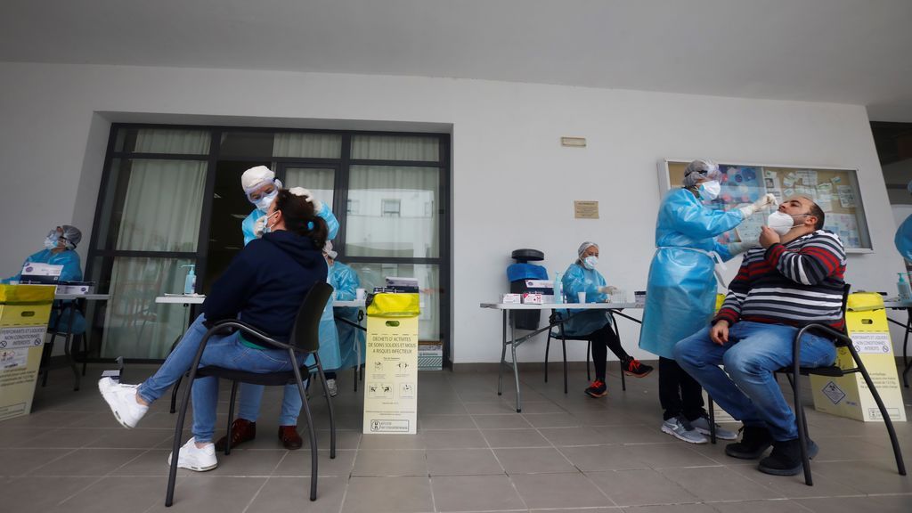 España sigue rebajando la incidencia acumulada a 14 días España sigue rebajando la incidencia acumulada a 14 días