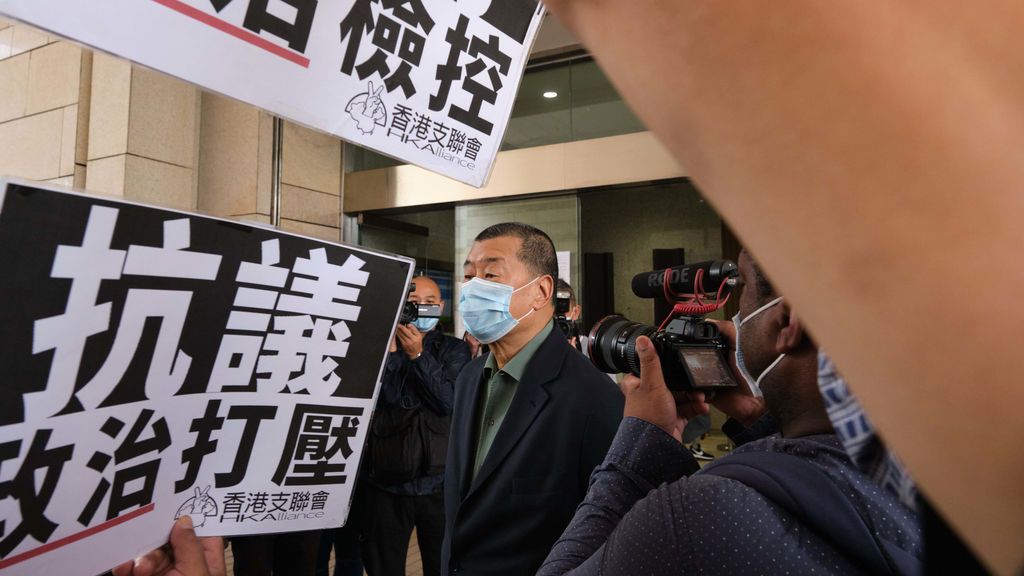 Hong Kong decreta prisión preventiva contra el magnate de los medios Jimmy Lai, acusado de fraude Hong Kong decreta prisión preventiva contra el magnate de los medios Jimmy Lai, acusado de fraude