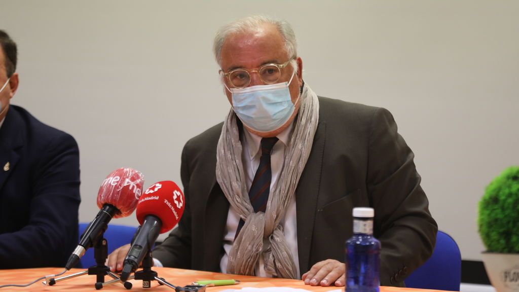 La DGT aclara que no se equiparará la sanción por el uso indebido del móvil con la conducción temeraria La DGT aclara que no se equiparará la sanción por el uso indebido del móvil con la conducción temeraria