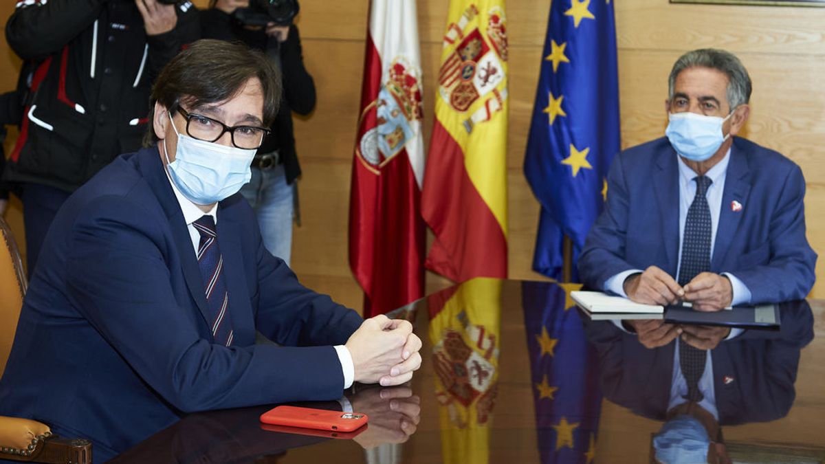 Salvador Illa define allegados: "Una persona que sin ser familiar tenga una relación sentimental determinada" Salvador Illa define allegados: "Una persona que sin ser familiar tenga una relación sentimental determinada"