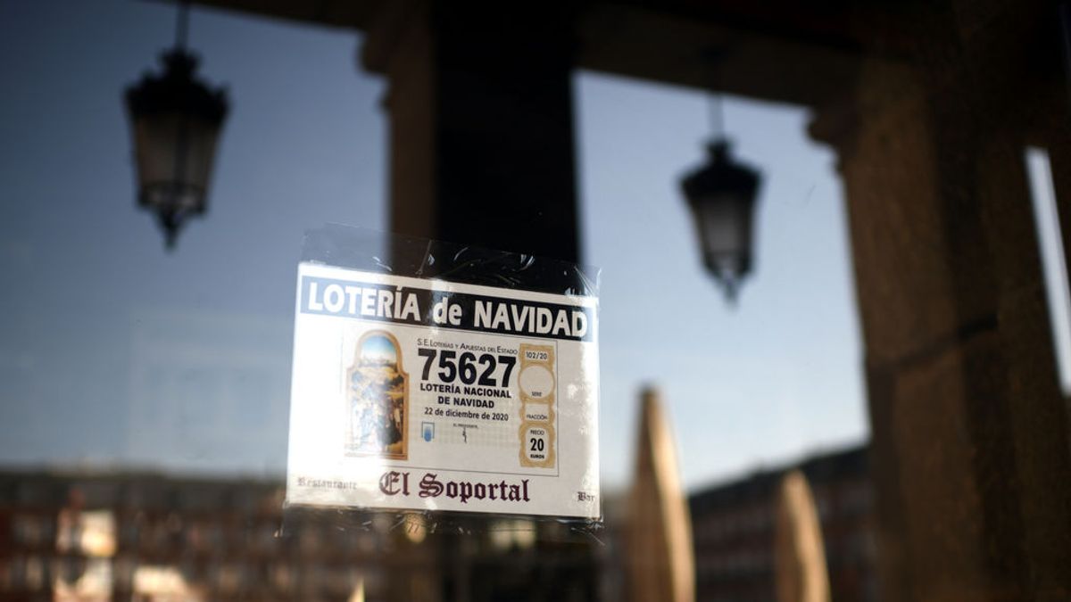 Por qué llevan cuadros religiosos los décimos de la Lotería de Navidad Por qué llevan cuadros religiosos los décimos de la Lotería de Navidad