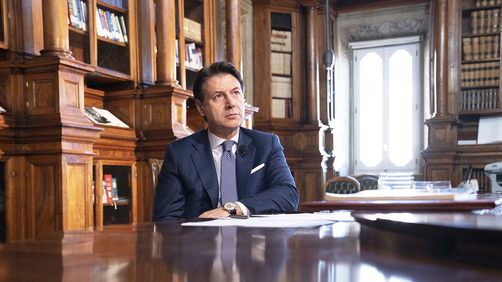 Conte impone mano dura en Navidad ante el récord de muertos en Italia Conte impone mano dura en Navidad ante el récord de muertos en Italia