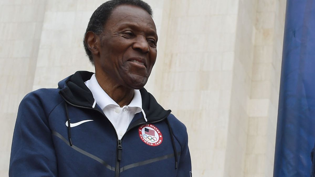 Muere Rafer Johnson a los 86 años, el ‘mejor atleta del mundo’ que ayudó a detener al asesino de Robert Kennedy Muere Rafer Johnson a los 86 años, el ‘mejor atleta del mundo’ que ayudó a detener al asesino de Robert Kennedy