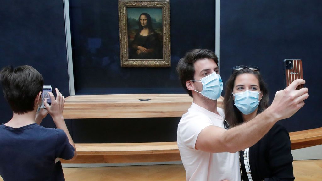 El museo del Louvre subasta experiencias como ver de cerca la Mona Lisa con fines educativos y sociales El museo del Louvre subasta experiencias como ver de cerca la Mona Lisa con fines educativos y sociales