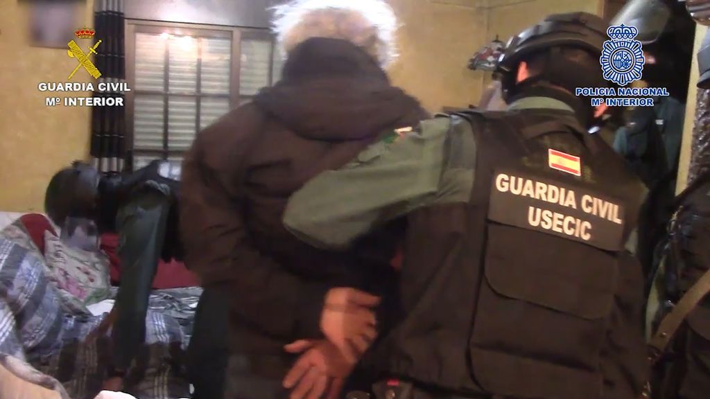 Uno de los detenidos en la operación