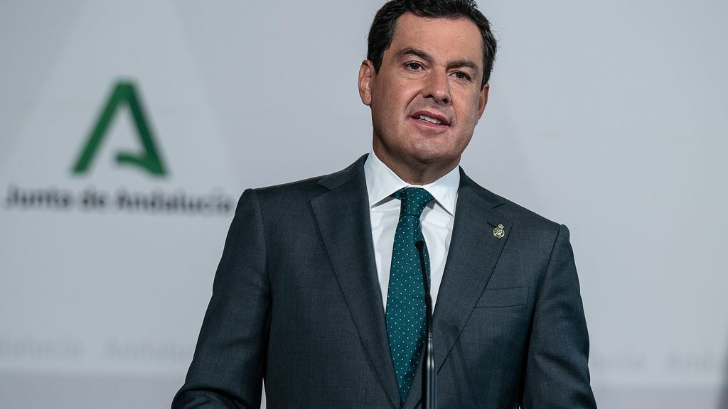 Moreno Bonilla estudia anular en Andalucía el término "allegados", y permitir reuniones sólo entre familiares: "En mi mesa no caben allegados" Moreno Bonilla estudia anular en Andalucía el término "allegados", y permitir reuniones sólo entre familiares: "En mi mesa no caben allegados"