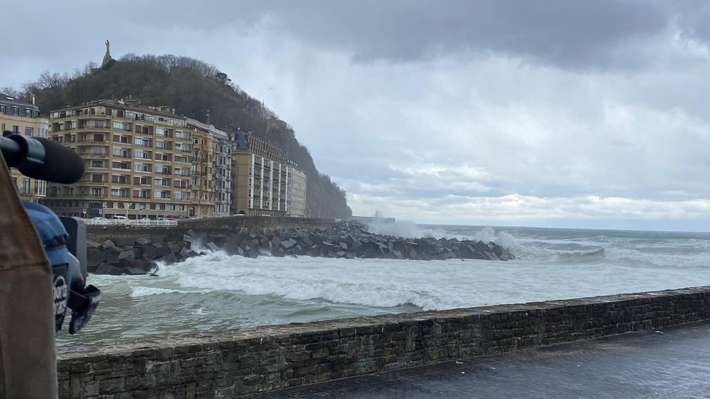 oleaje-san-sebastian1