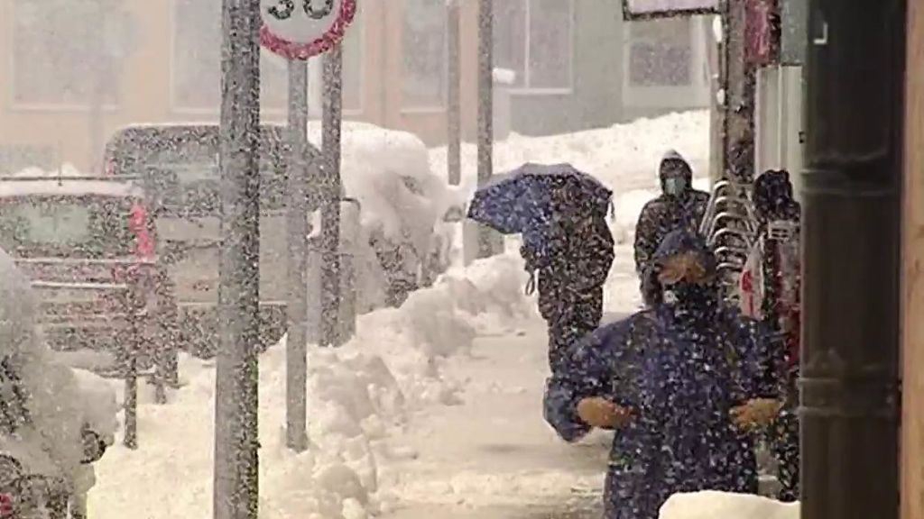 Primera gran nevada de la temporada: Dora adelanta el invierno y tiñe de blanco varias provincias