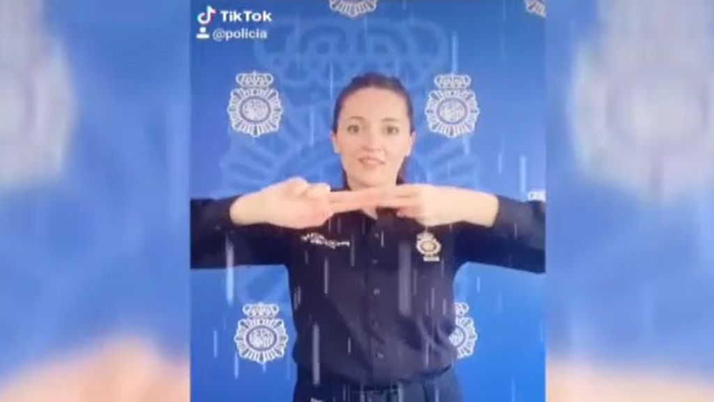 La Policía Nacional triunfa en TikTok con su cuenta verificada