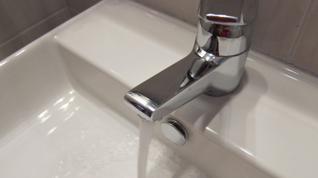 Hasta el jueves, 15 municipios de Sevilla seguirán sin agua para el consumo por contaminación" Hasta el jueves, 15 municipios de Sevilla seguirán sin agua para el consumo por contaminación"