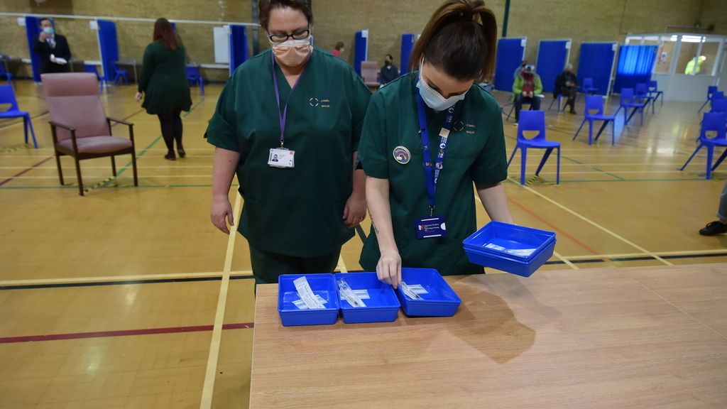 Euforia en Reino Unido ante las primeras vacunaciones contra el coronavirus