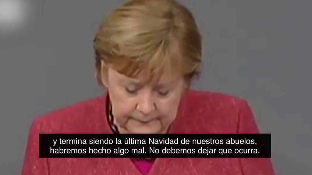 Angela Merkel pide prudencia a los alemanes al borde de las lágrimas: "El precio que pagamos es 590 muertos al día"
