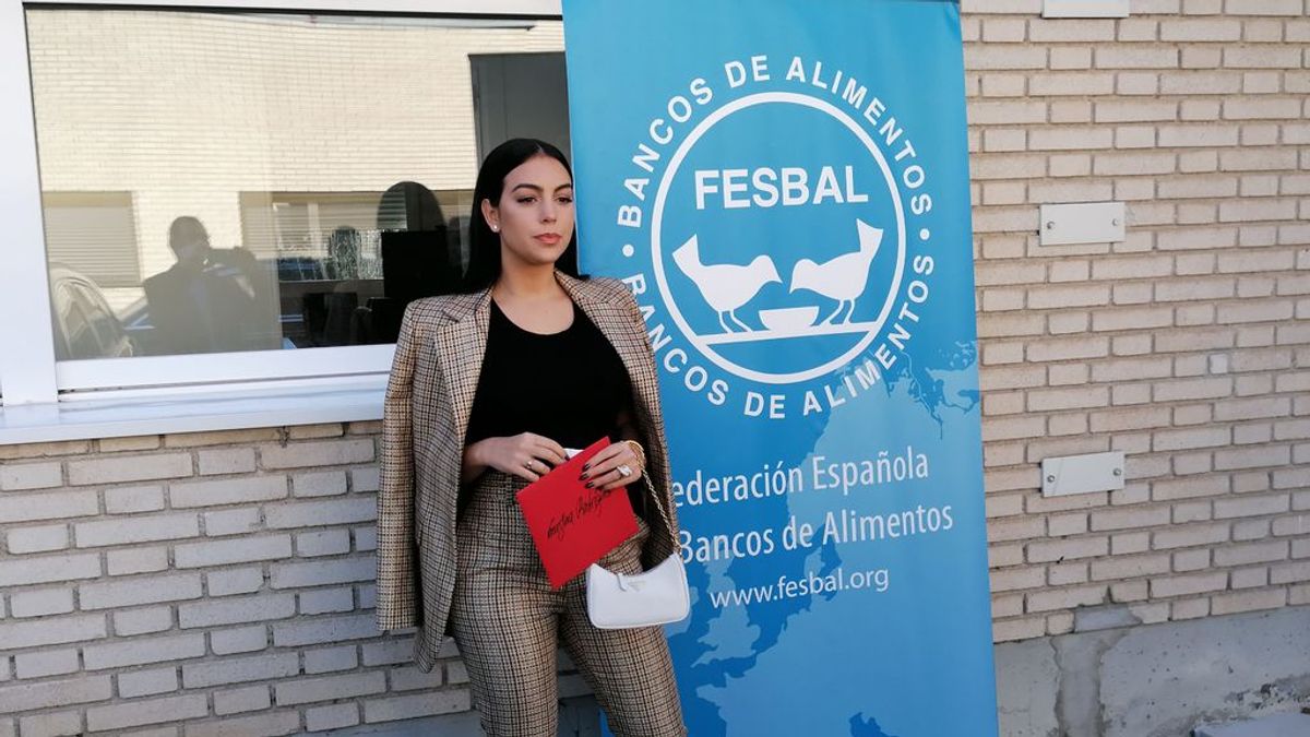 Georgina Rodríguez dona 20.000 euros al Banco de Alimentos "para que a nadie le falte comida estas fechas" Georgina Rodríguez dona 20.000 euros al Banco de Alimentos "para que a nadie le falte comida estas fechas"