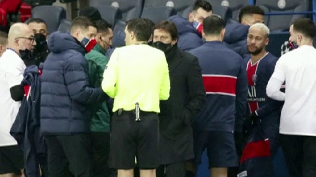El Istanbul - PSG se suspendió por un 'incidente' racista.