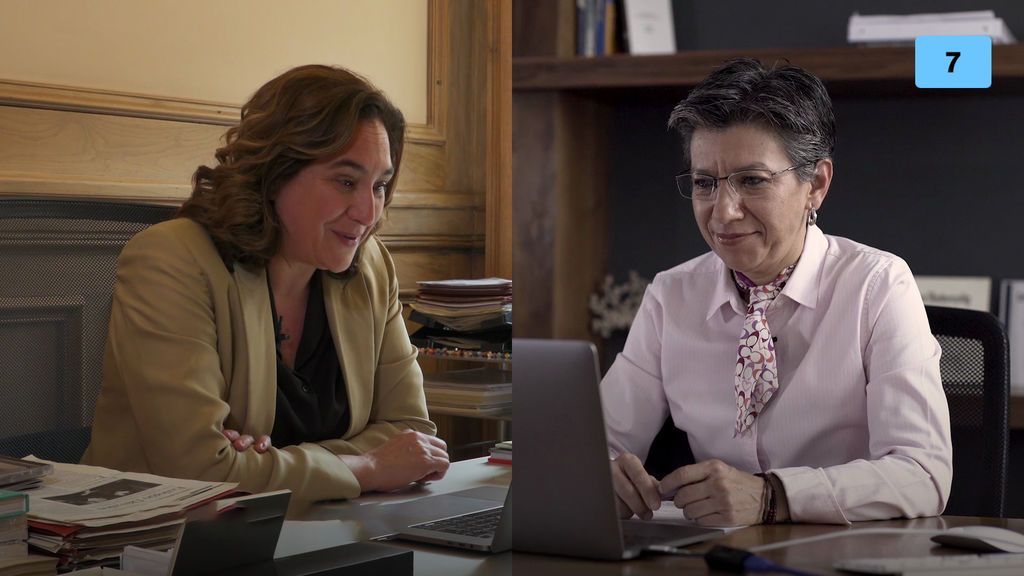 Ada Colau y Claudia López repasan el cambio de rol de las mujeres