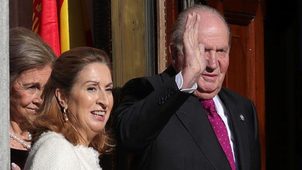 El PP se refiere al rey Juan Carlos como "esa persona a la que se refiere" y engrosa su lista de innombrables El PP se refiere al rey Juan Carlos como "esa persona a la que se refiere" y engrosa su lista de innombrables