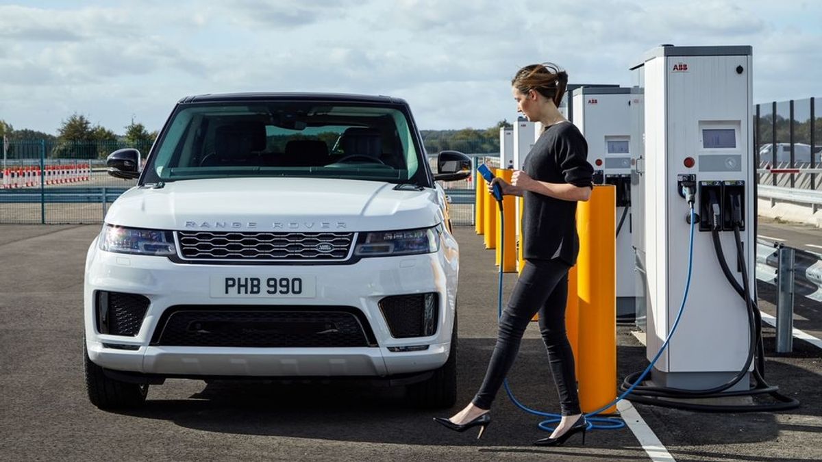 Comprar híbrido enchufable: si quieres tener lo mejor de los térmicos y también de los eléctricos Comprar híbrido enchufable: si quieres tener lo mejor de los térmicos y también de los eléctricos