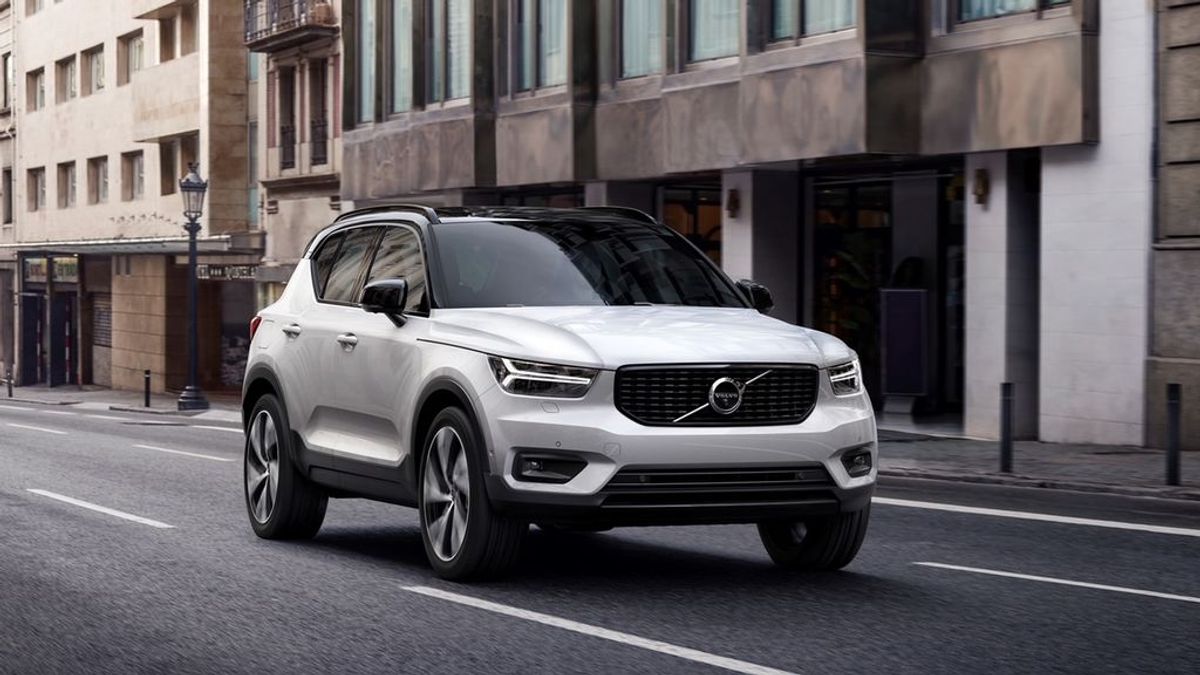 Volvo XC40 Premium Edition desde 23.700 € financiando, el momento de hacerse con la marca más segura Volvo XC40 Premium Edition desde 23.700 € financiando, el momento de hacerse con la marca más segura