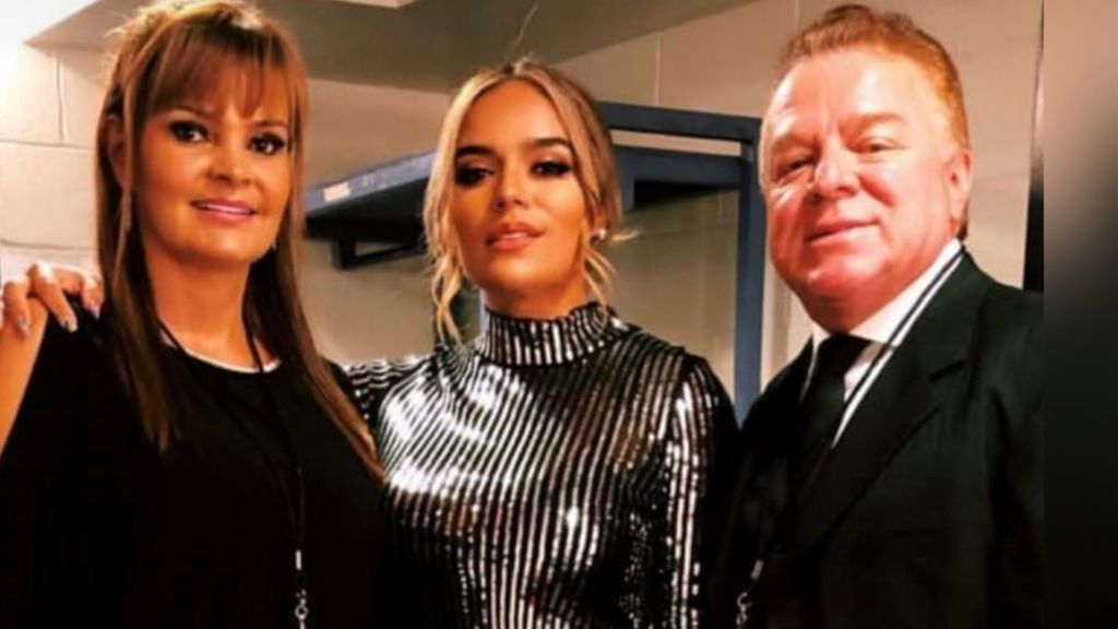 La estupenda relación de Karol G con su padre, Guillermo Giraldo. ¿Los veremos cantando juntos muy pronto?