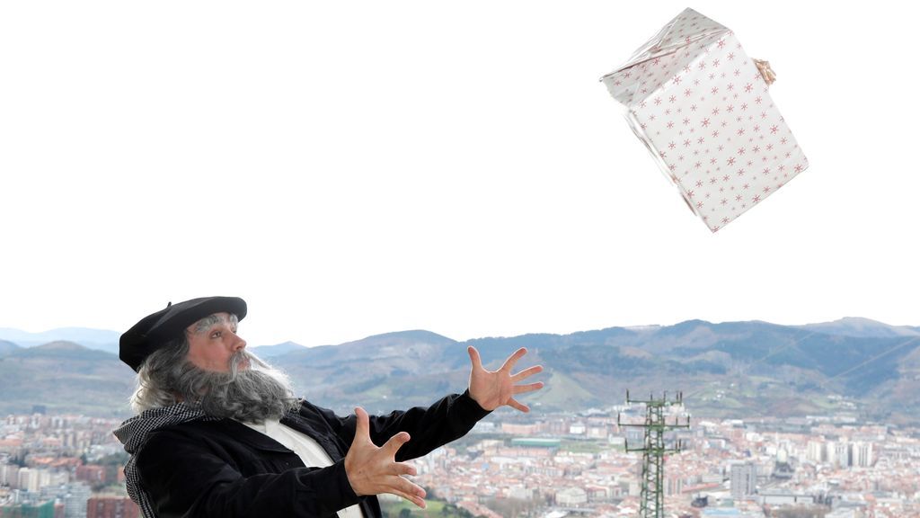 El Olentzero, el 'Papá Noel vasco', pide a los niños que no le manden cartas en castellano: "Debo daros un tirón de orejas"