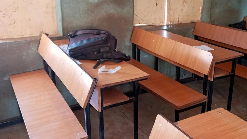Buscan a más de 300 estudiantes secuestrados por un grupo armado en Nigeria