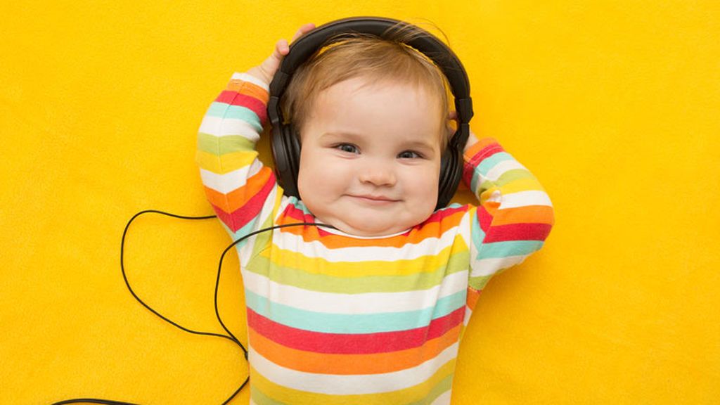 Escuchar música, mientras están en la tripa de la madre, será muy beneficioso para su futuro.