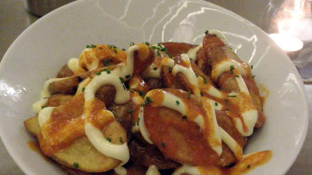 Dieciocho cocineros compiten en la final del I Campeonato Mundial de bravas Dieciocho cocineros compiten en la final del I Campeonato Mundial de bravas