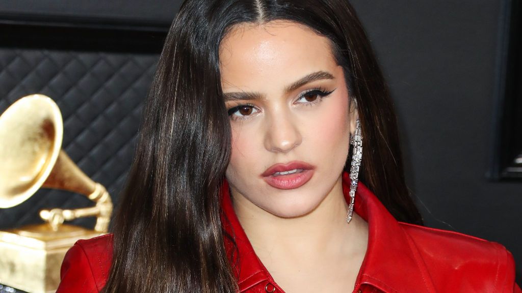 Rosalía, las Kardashian y Kylie Jenner se adelantan a la Navidad en una fiesta con muchos selfies Rosalía, las Kardashian y Kylie Jenner se adelantan a la Navidad en una fiesta con muchos selfies