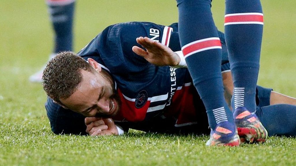 El entorno de Neymar cree que quieren acabar con su carrera: "¿Hasta cuándo la culpa será de la víctima?" El entorno de Neymar cree que quieren acabar con su carrera: "¿Hasta cuándo la culpa será de la víctima?"