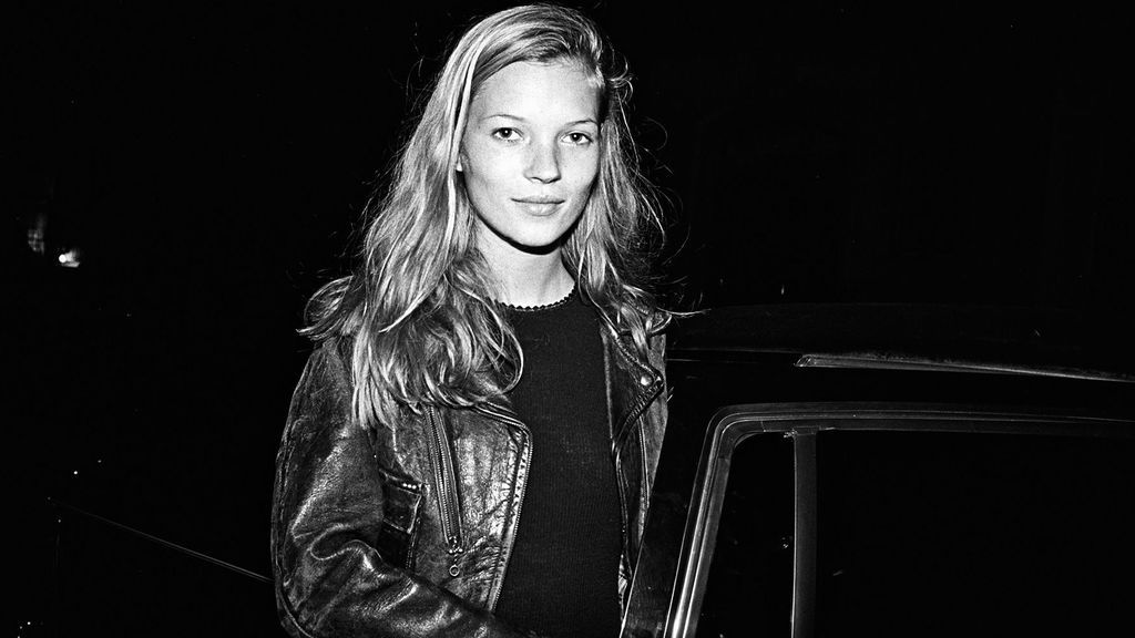 Kate Moss fue descubierta a los 14 años en un aeropuerto.