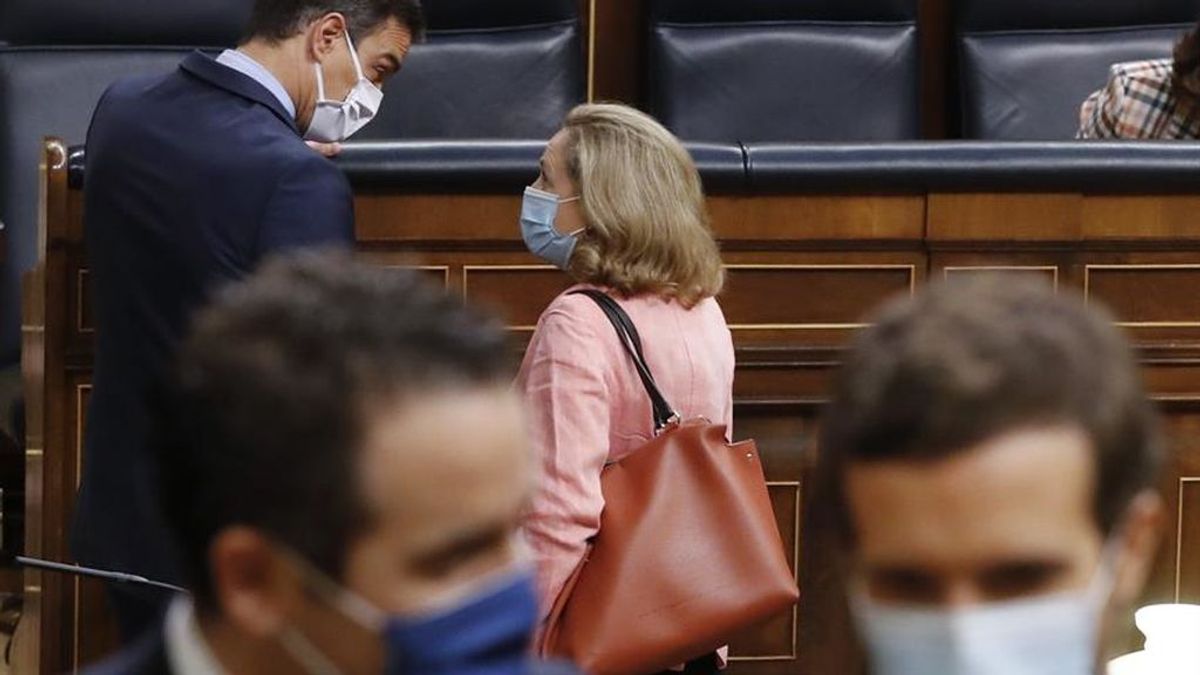 El PSOE y el PP se tiran la corrupción a la cabeza y desatan una batalla campal en Twitterc El PSOE y el PP se tiran la corrupción a la cabeza y desatan una batalla campal en Twitterc