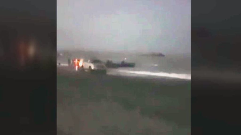 Narco desembarco de tres mil kilos de hachís en plena playa de La Línea de la Concepción