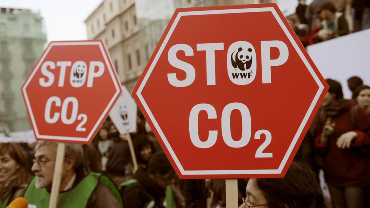 Greenpeace, Intermón y Ecologistas en Acción demandan al Gobierno por falta de acción climática Greenpeace, Intermón y Ecologistas en Acción demandan al Gobierno por falta de acción climática