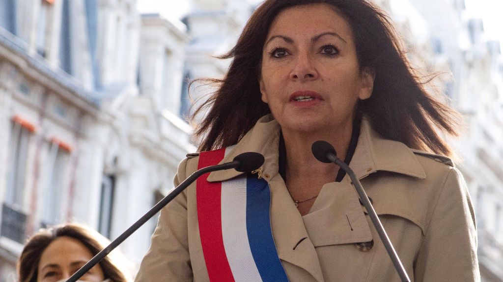 Multan con 90.000 euros al Ayuntamiento de París por contratar a demasiadas mujeres directivas Multan con 90.000 euros al Ayuntamiento de París por contratar a demasiadas mujeres directivas