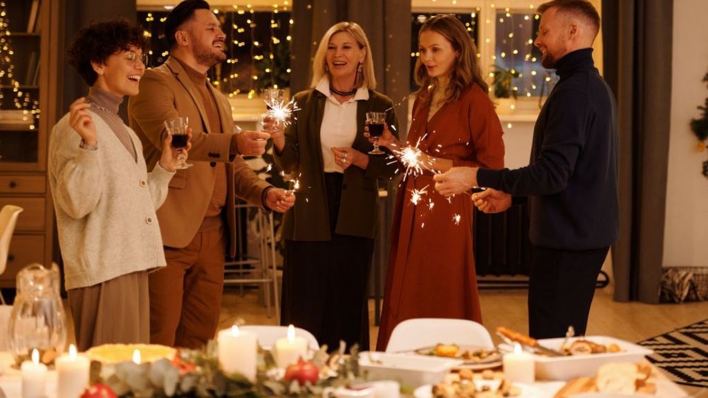 Ojo con tus contactos a partir de ahora, porque si alguno es positivo, te quedas sin Navidad. Ojo con tus contactos a partir de ahora, porque si alguno es positivo, te quedas sin Navidad.