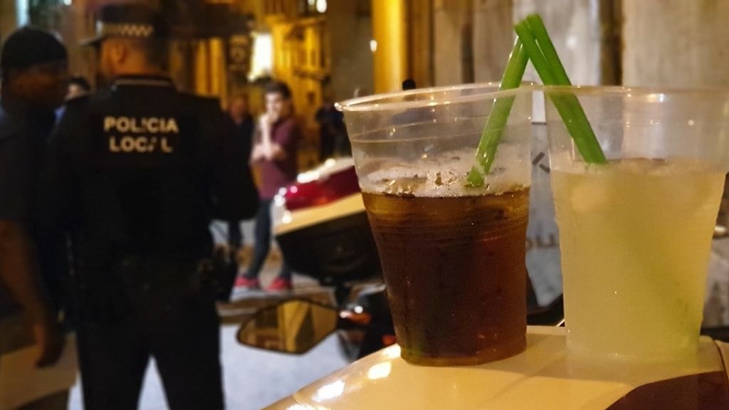 Los empresarios del ocio nocturno avisan que esta Nochevieja habrá más de 10.000 fiestas ilegales por las restricciones Los empresarios del ocio nocturno avisan que esta Nochevieja habrá más de 10.000 fiestas ilegales por las restricciones