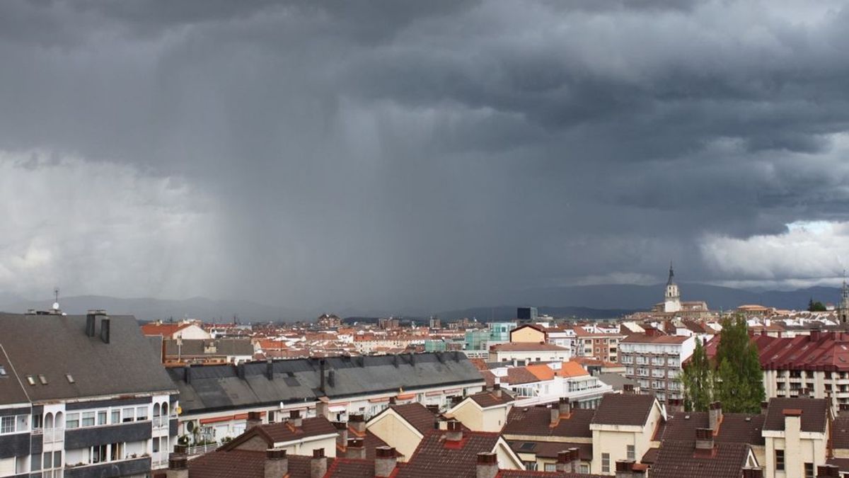Día de transición: el viernes se acerca un frente que dejará lluvias en puntos de España