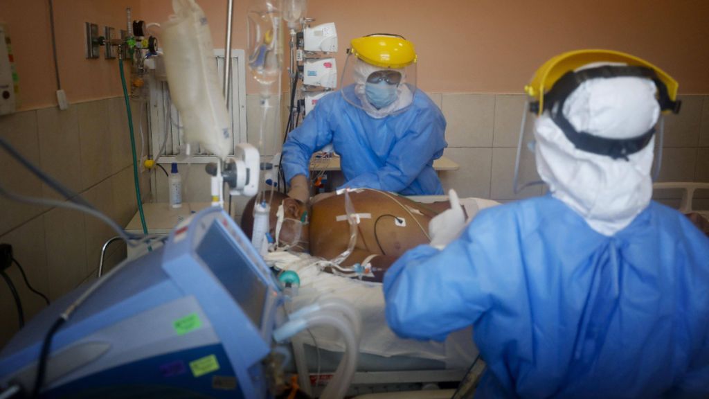 Los pacientes críticos con covid tienen ARN del virus en su sangre Los pacientes críticos con covid tienen ARN del virus en su sangre
