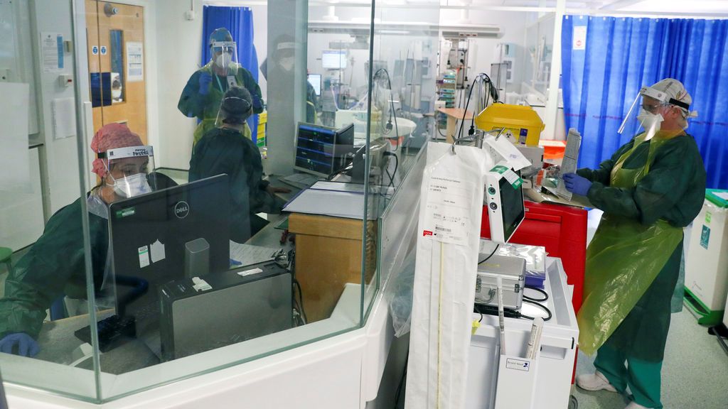 Regresa la "tensión" a los hospitales del Reino Unido, que se quedan sin camas Regresa la "tensión" a los hospitales del Reino Unido, que se quedan sin camas