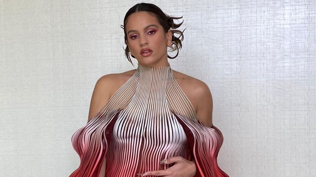 Su nuevo álbum: los titulares de la entrevista a Rosalía en Vogue USA