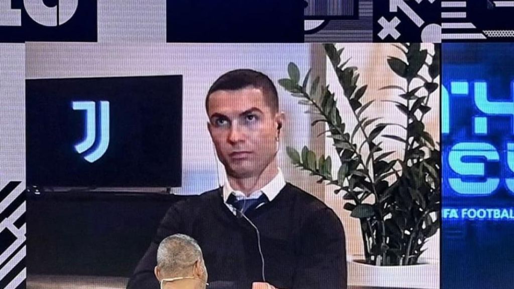 La cara que se le quedó a Cristiano Ronaldo al no verse ganador del premio