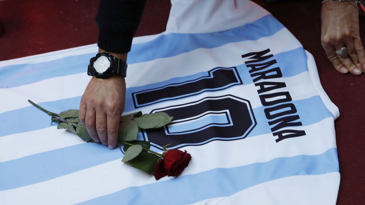 Exmédico de cabecera de Maradona, sobre su muerte: "Para mí fue un suicidio, Diego estaba cansado"