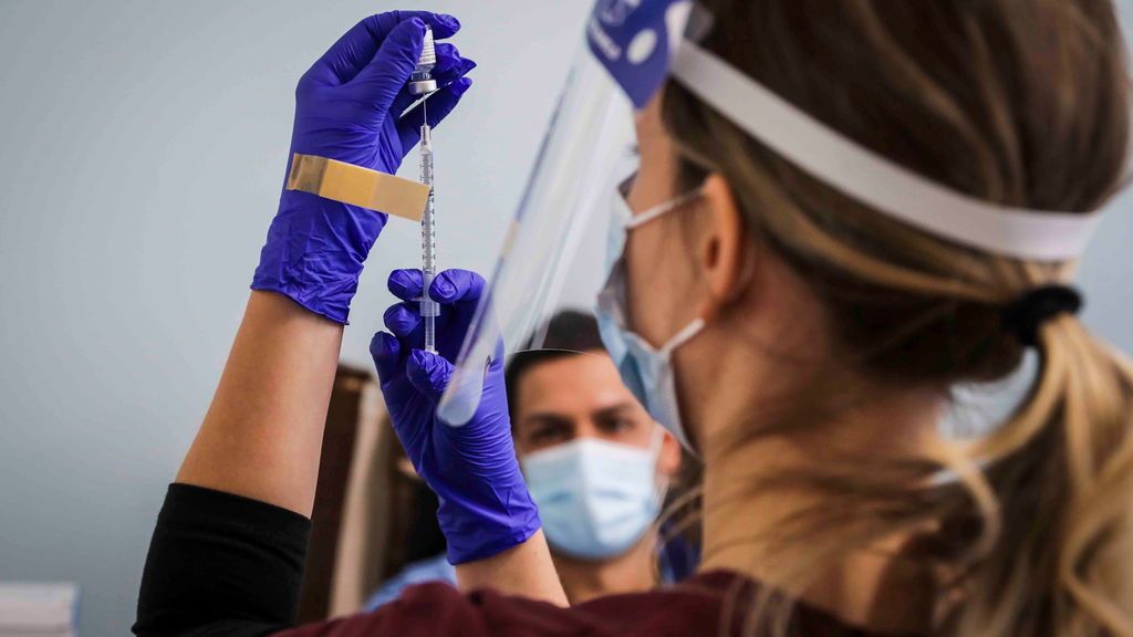 La vacuna de Pfizer consigue la aprobación de los expertos de la Unión Europea La vacuna de Pfizer consigue la aprobación de los expertos de la Unión Europea
