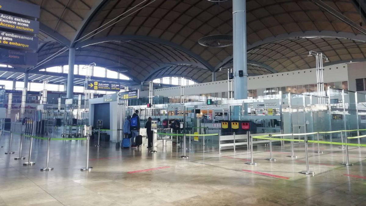 Aeropuerto de Alicante. Aeropuerto de Alicante.